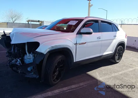 2021 Volkswagen Atlas Cross Sport 2.0T Se W/Technology z USA, uszkodzony, nr VIN 1V2JC2CA7MC237390